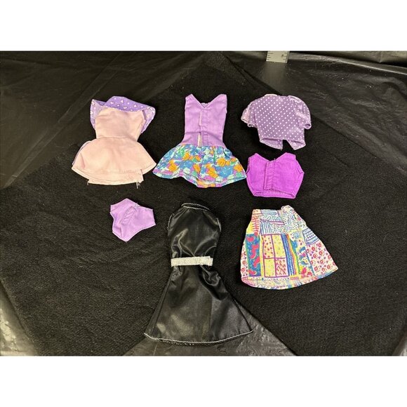 Lot of 5 Vintage 1990's Barbie Outfits 7pcs - Picture 2 of 2